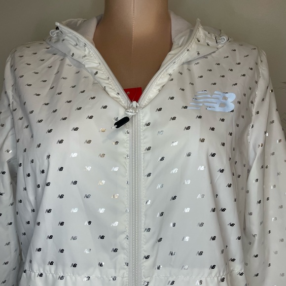 NWT New Balance Women's White Windbreaker Jacket - Size: Medium - Picture 5 of 11